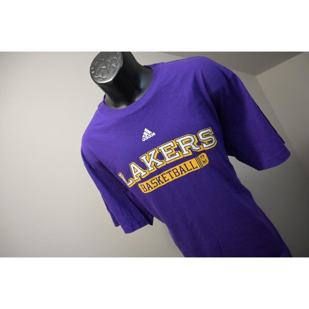 Adidas T-Shirt‎ Mens XL Purple Lakers NBA Basketball Gym Short Sleeve Excellent
